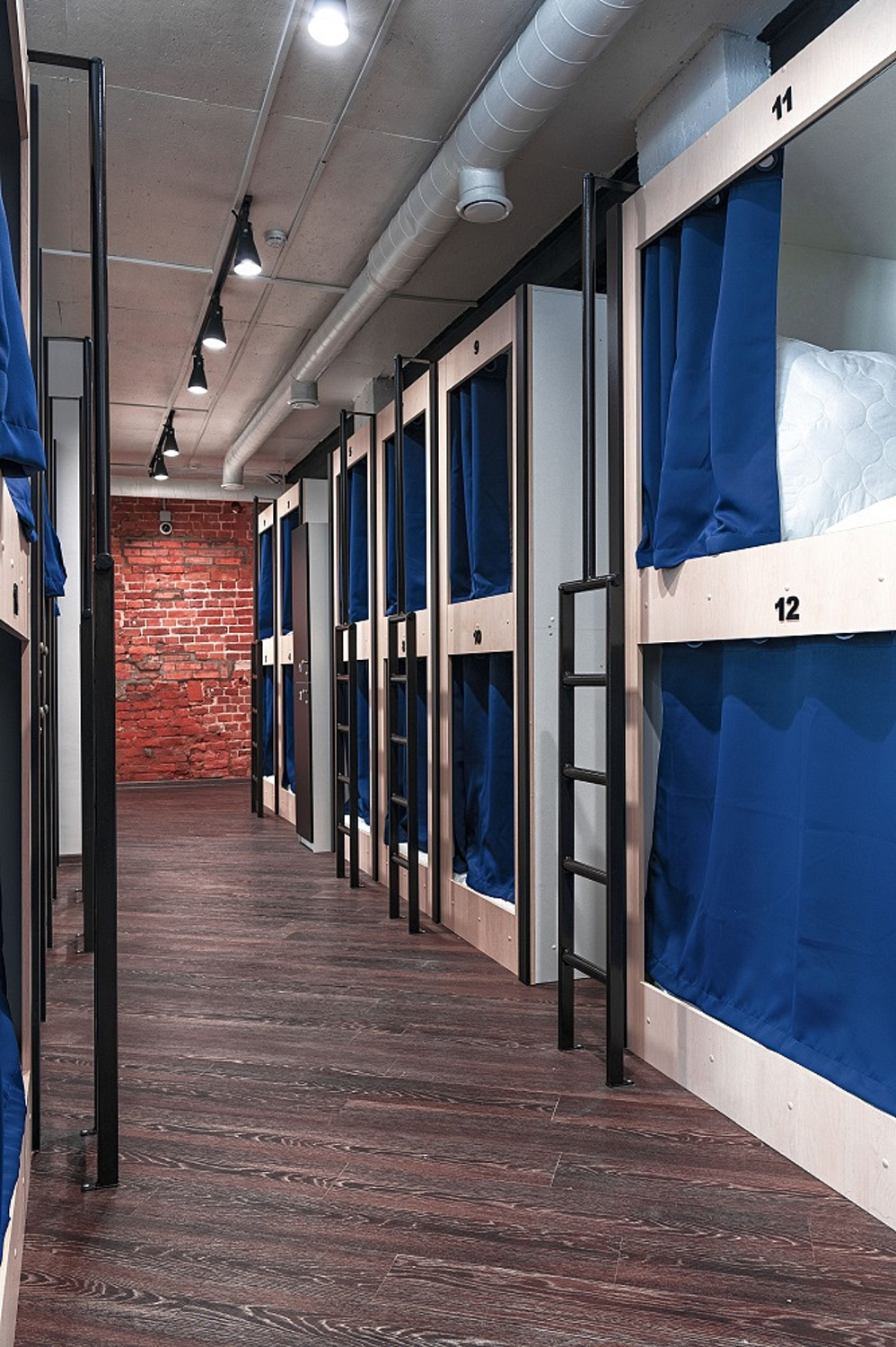 Освещение хостела трековыми светильниками г. Тверь